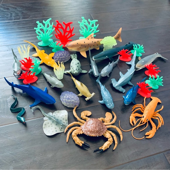 Terra by Battat Marine World Sea Life Set Toy Animal Figures Playset, 35 pieces - Picture 5 of 11